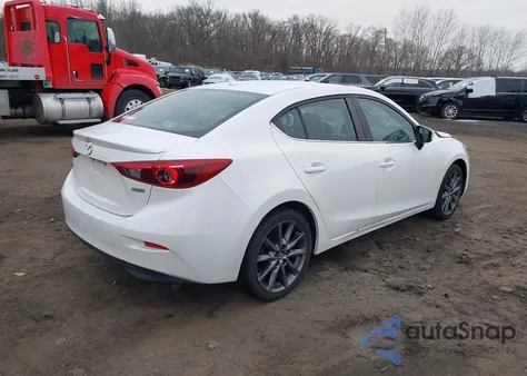 2018 Mazda Mazda3 Grand Touring из США, поврежденный, VIN 3MZBN1W35JM201728